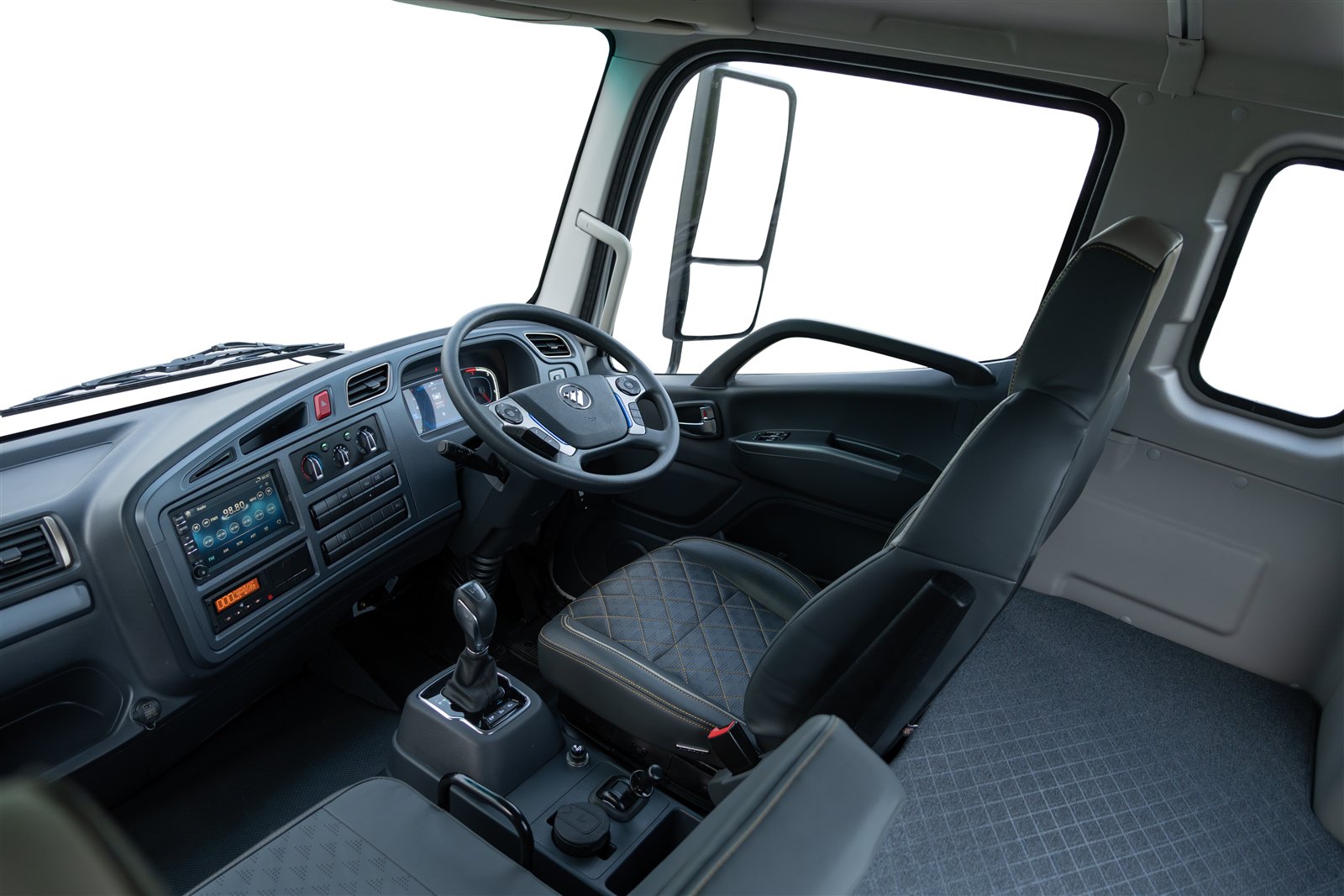Foton Auman D cabin workspace